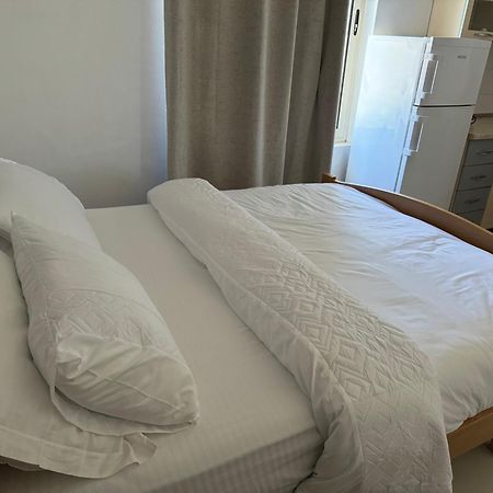 Kunevain Guest House Lezhë エクステリア 写真