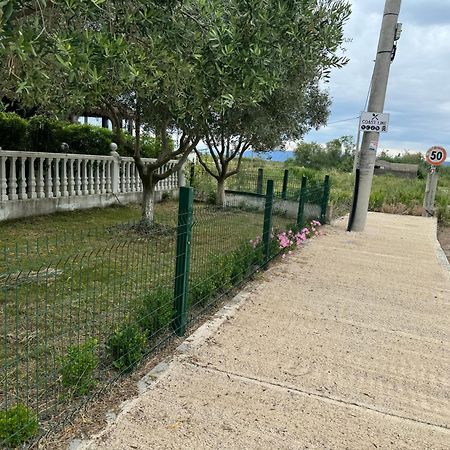 Kunevain Guest House Lezhë エクステリア 写真